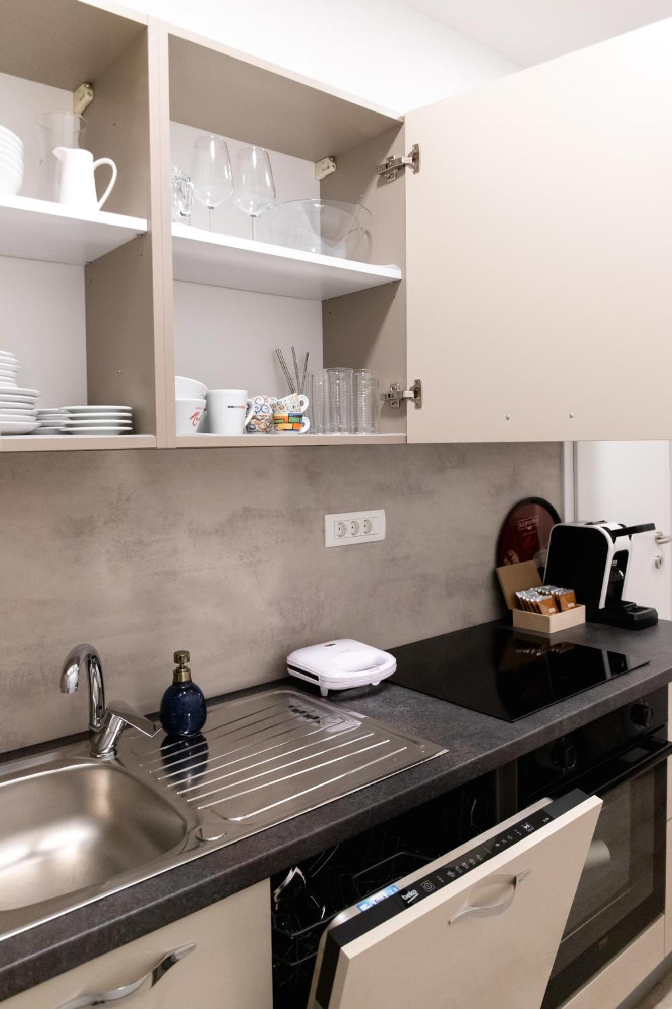Oliver Street Apartment Випава Екстериор снимка